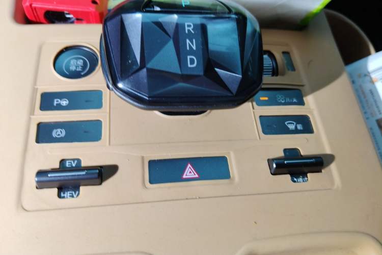 Used BYD Song L DM-i 2024 160 km Excellence Version Gear Lever