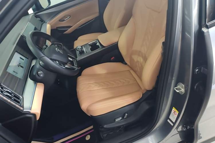 Used BYD Song L DM-i 2024 112 km Beyond Edition Left Front Seat