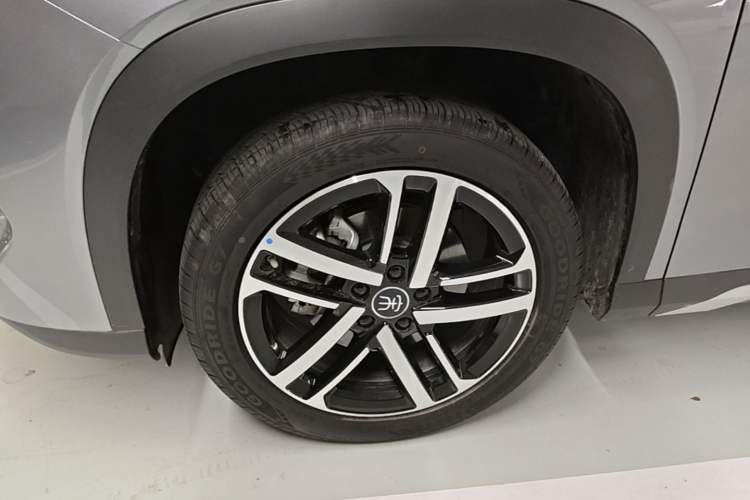 Used BYD Song L DM-i 2024 112 km Beyond Edition Left Front Wheel Hub