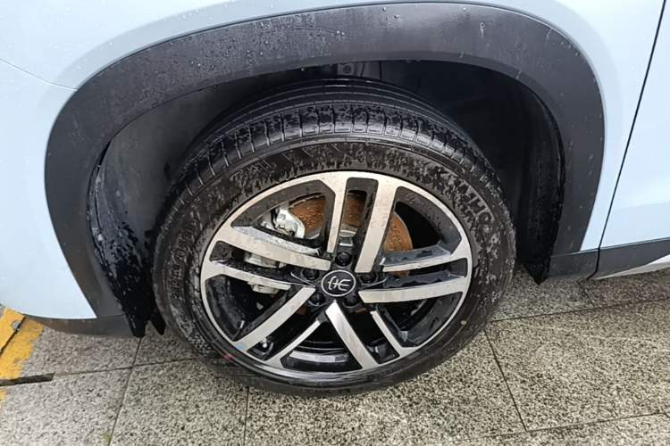 Used BYD Song L DM-i 2024 112 km Beyond Edition Left Front Wheel Hub