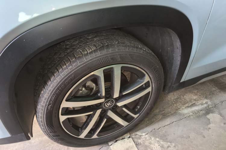 Used BYD Song L DM-i 2024 112 km Beyond Edition Left Front Wheel Hub