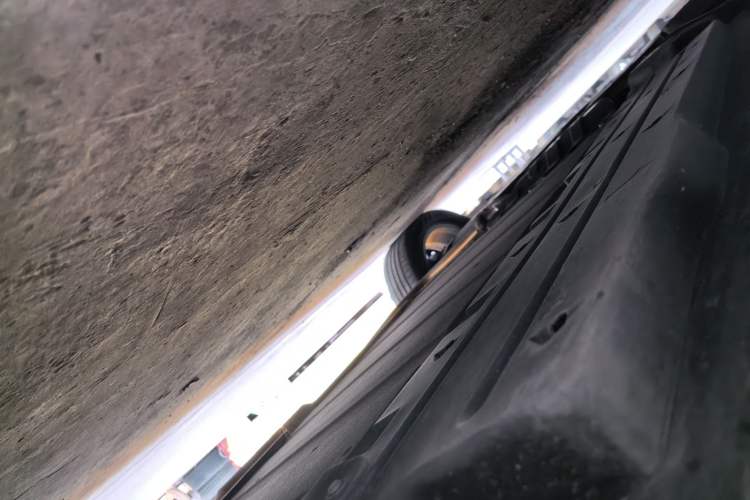 Used BYD Song L DM-i 2024 112 km Beyond Edition Left Side Sill