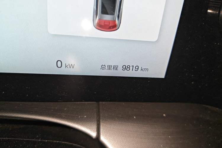Used BYD Song L DM-i 2024 112 km Beyond Edition Odometer Close Up
