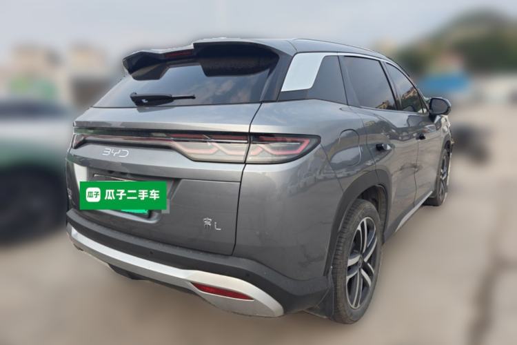 Used BYD Song L DM-i 2024 112 km Beyond Edition Rear Right 45 Deg