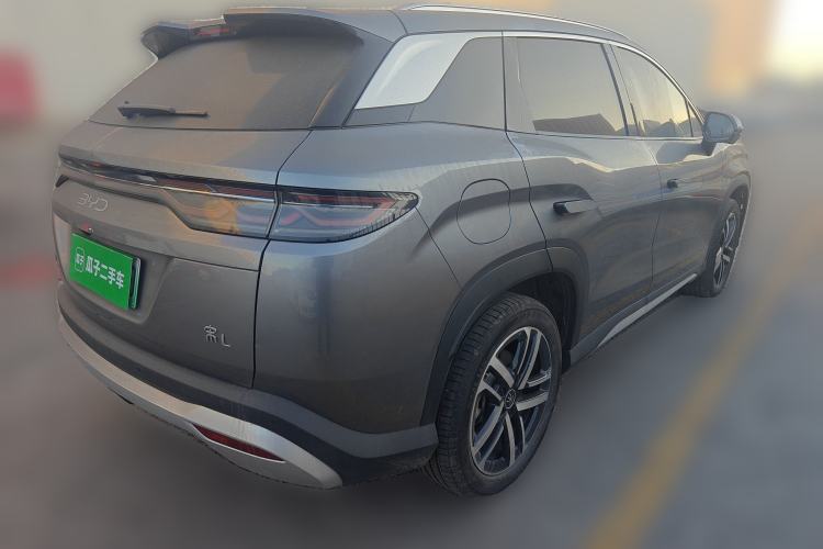 Used BYD Song L DM-i 2024 112 km Beyond Edition Rear Right 45 Deg