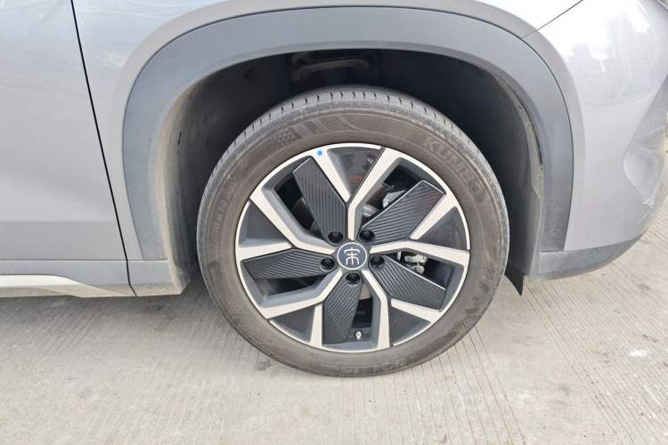 Used BYD Song L DM-i 2024 160km Beyond Edition Right Front Wheel Hub