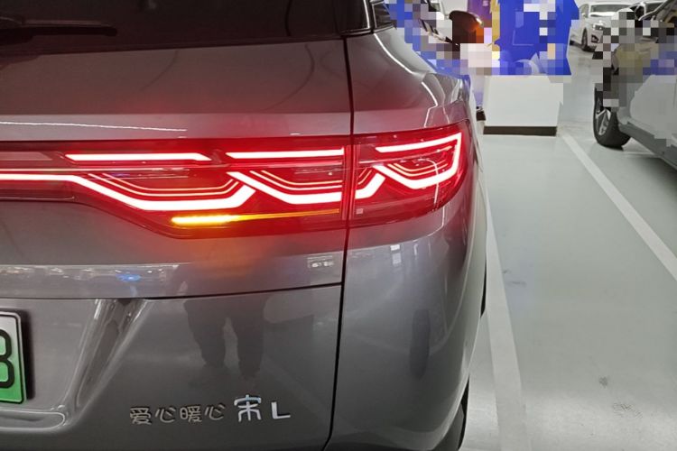 Used BYD Song L DM-i 2024 112 km Beyond Edition Right Rear Taillight