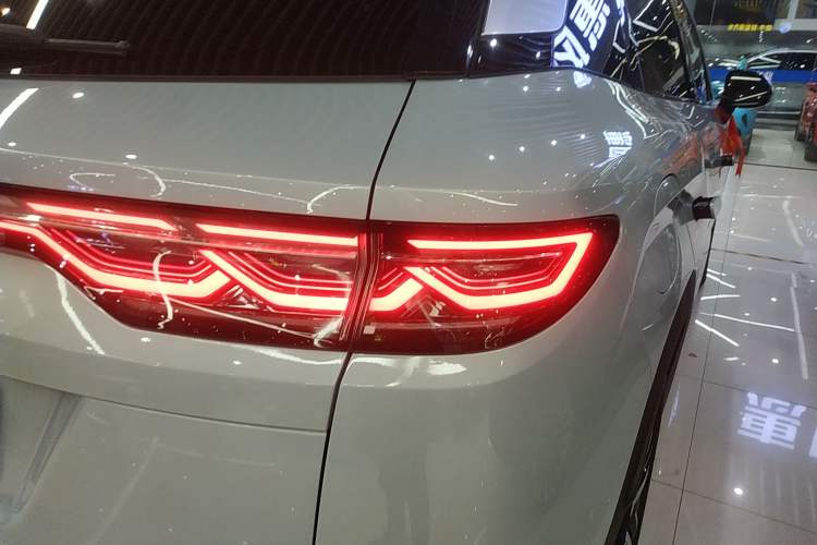 Used BYD Song L DM-i 2024 112 km Beyond Edition Right Rear Taillight