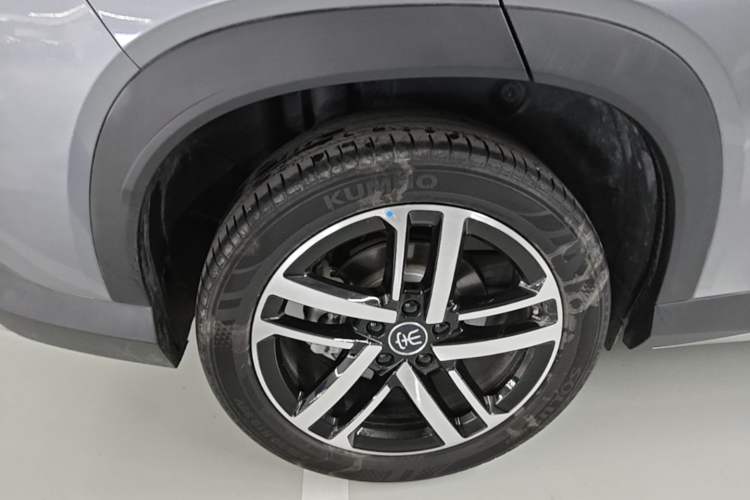 Used BYD Song L DM-i 2024 112 km Beyond Edition Right Rear Wheel Hub