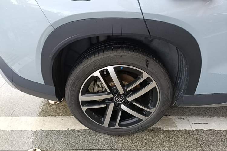 Used BYD Song L DM-i 2024 112 km Beyond Edition Right Rear Wheel Hub