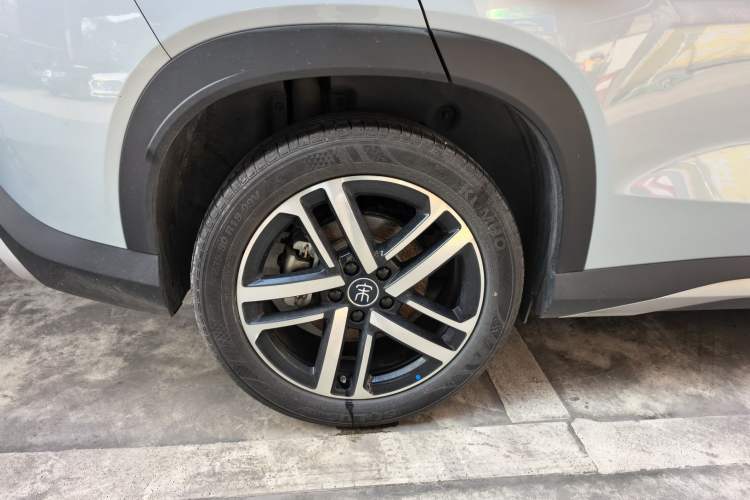 Used BYD Song L DM-i 2024 112 km Beyond Edition Right Rear Wheel Hub