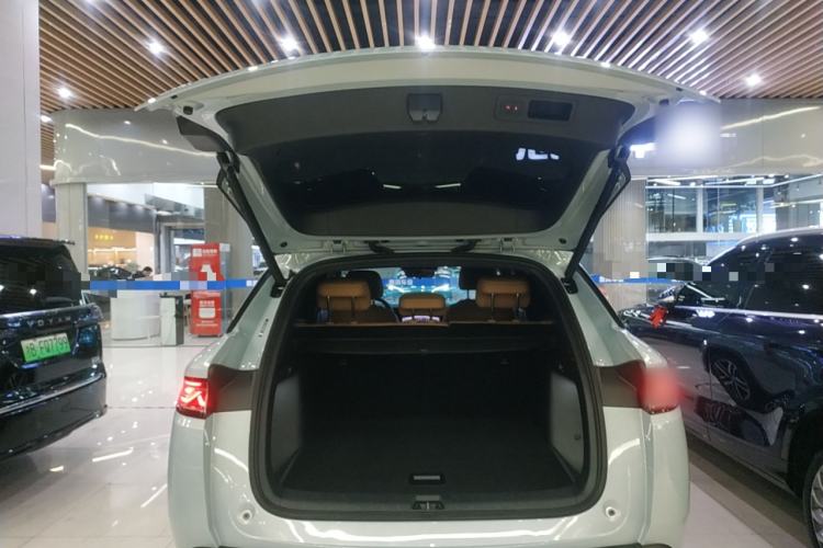 Used BYD Song L DM-i 2024 112 km Beyond Edition Trunk