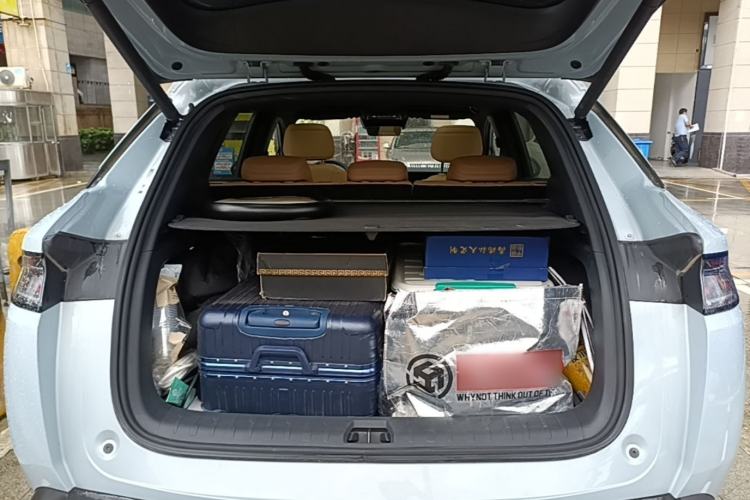 Used BYD Song L DM-i 2024 112 km Beyond Edition Trunk