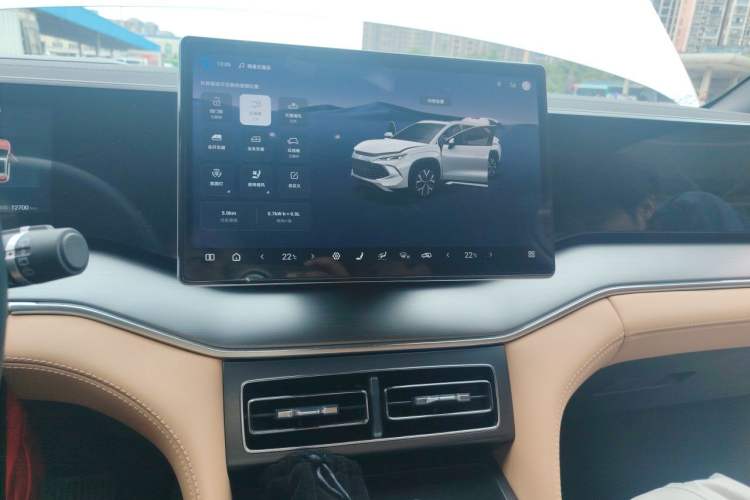 Used BYD Song L DM-i 2024 112 km Beyond Edition Audio And AC Panel