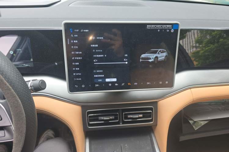 Used BYD Song L DM-i 2024 112 km Leading Edition Audio And AC Panel
