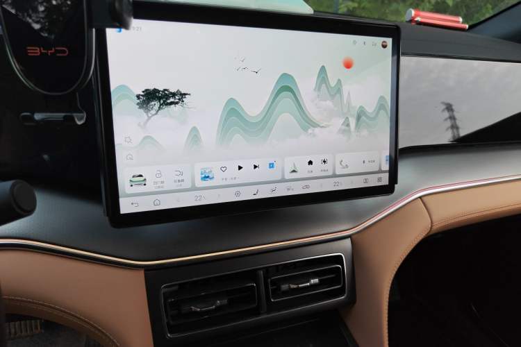 Used BYD Song L DM-i 2024 112 km Beyond Edition Audio And AC Panel