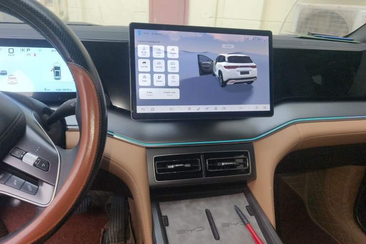 Used BYD Song L DM-i 2024 112 km Beyond Edition Audio And AC Panel