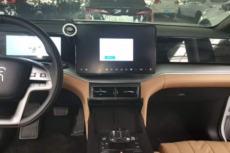 Used BYD Song L DM-i 2024 160km Beyond Edition Audio And AC Panel