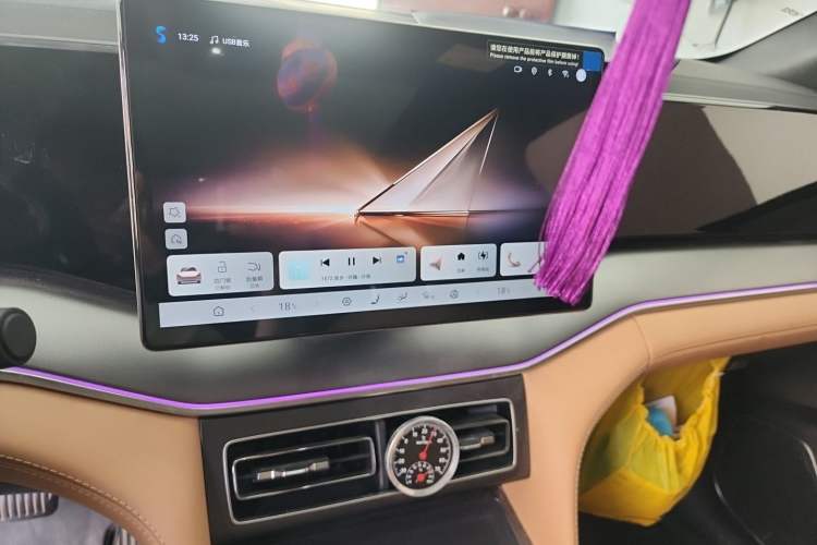 Used BYD Song L DM-i 2024 112 km Beyond Edition Audio And AC Panel