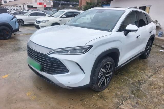 BYD Song L DM-i 2024 75km Leading Edition مستعملة