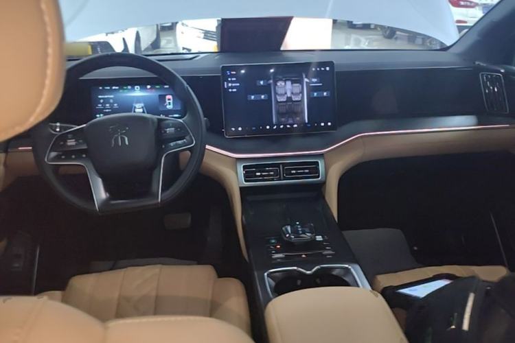Used BYD Song L DM-i 2024 112 km Beyond Edition Center Console