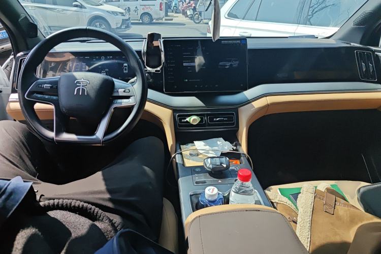 Used BYD Song L DM-i 2024 112 km Beyond Edition Center Console