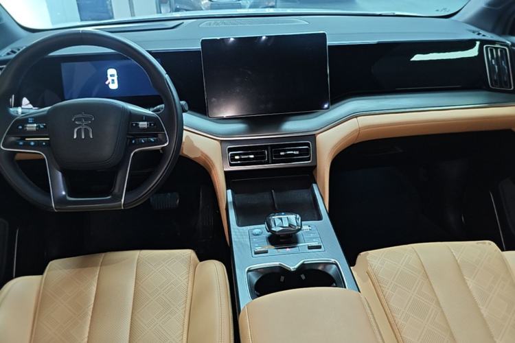 Used BYD Song L DM-i 2024 112 km Leading Edition Center Console