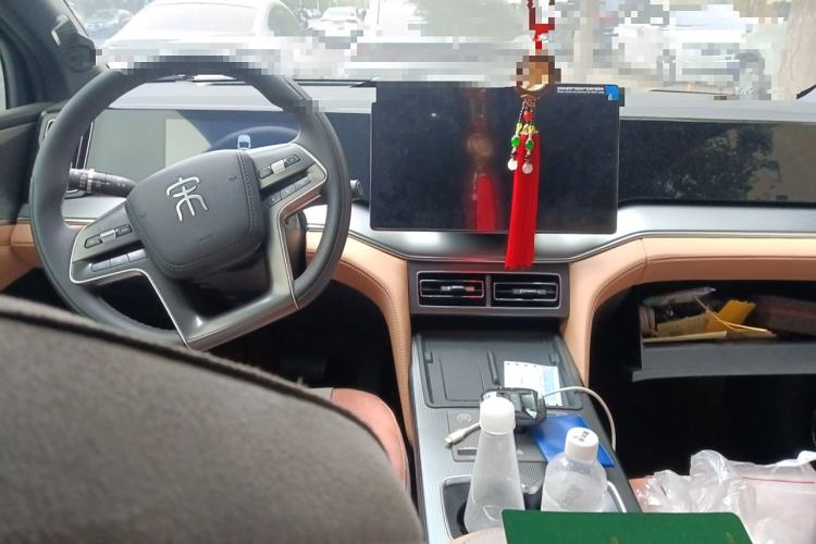 Used BYD Song L DM-i 2024 160 km Excellence Version Center Console