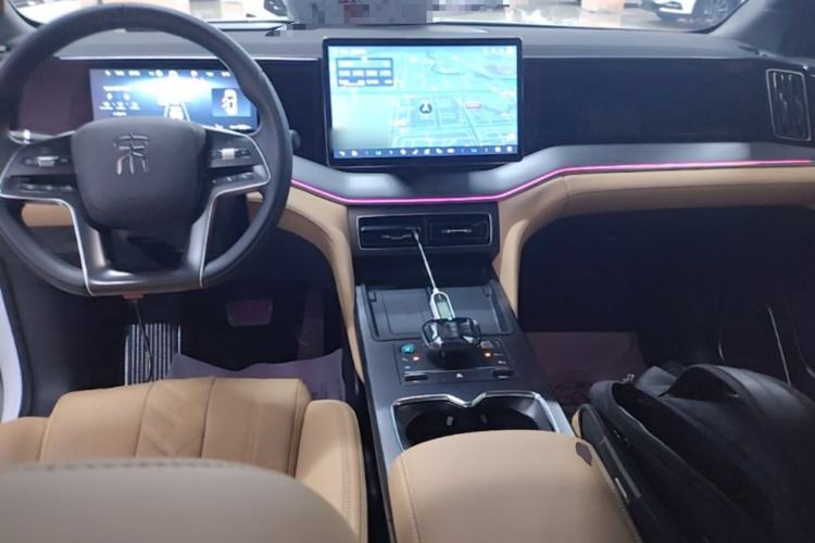 Used BYD Song L DM-i 2024 112 km Beyond Edition Center Console