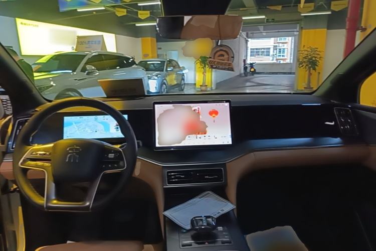 Used BYD Song L DM-i 2024 112 km Leading Edition Center Console