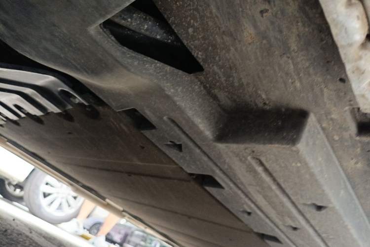 Used BYD Song L DM-i 2024 112 km Beyond Edition Chassis Front Left