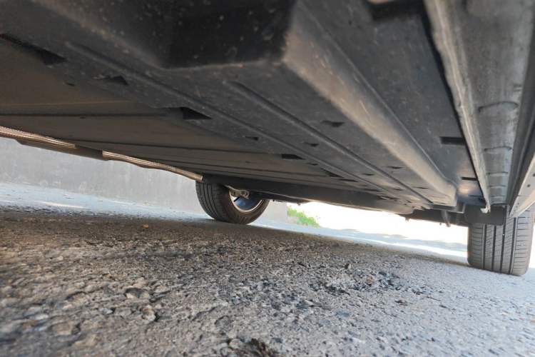 Used BYD Song L DM-i 2024 112 km Leading Edition Chassis Front Left