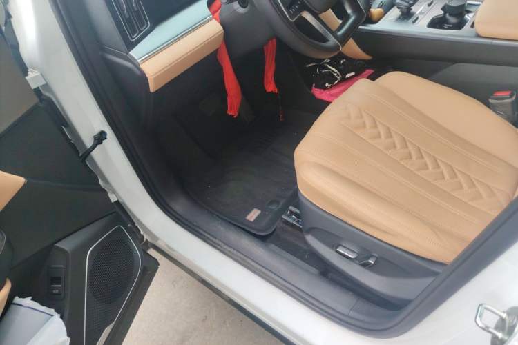 Used BYD Song L DM-i 2024 112 km Beyond Edition Driver Seat