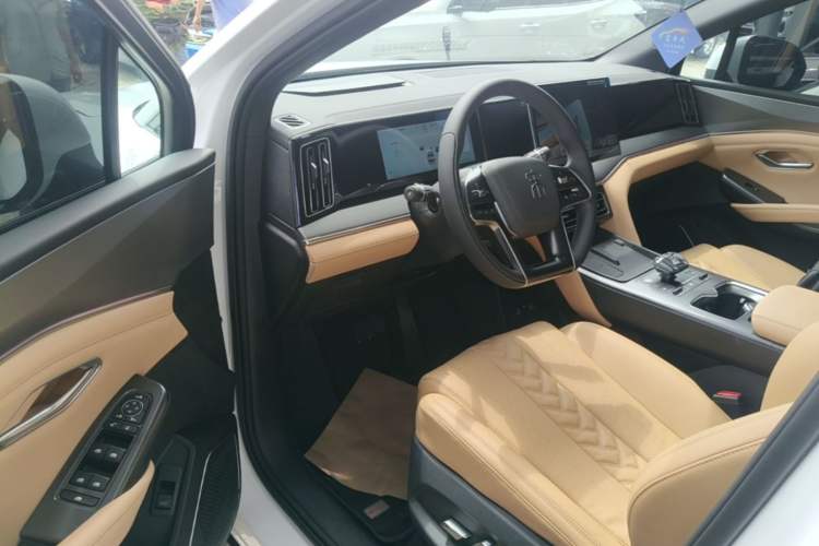 Used BYD Song L DM-i 2024 112 km Beyond Edition Driver Seat