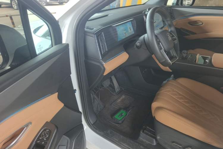 Used BYD Song L DM-i 2024 112 km Beyond Edition Driver Seat
