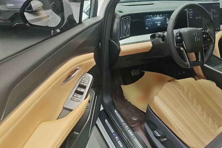 Used BYD Song L DM-i 2024 160km Beyond Edition Driver Seat