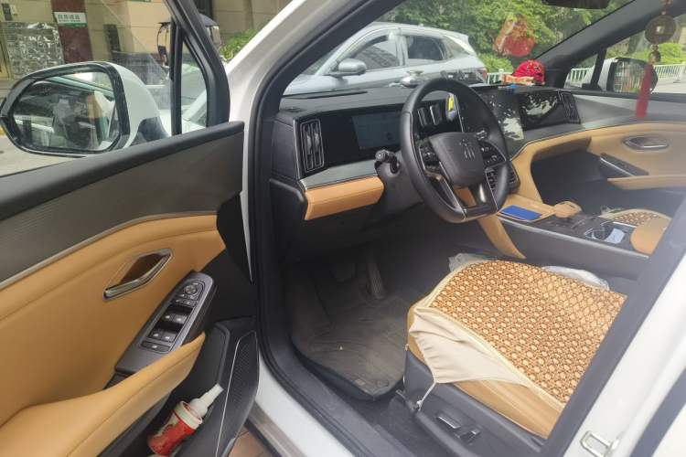 Used BYD Song L DM-i 2024 112 km Leading Edition Driver Seat