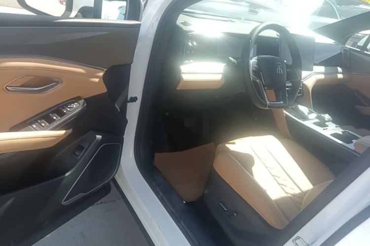 Used BYD Song L DM-i 2024 112 km Beyond Edition Driver Seat