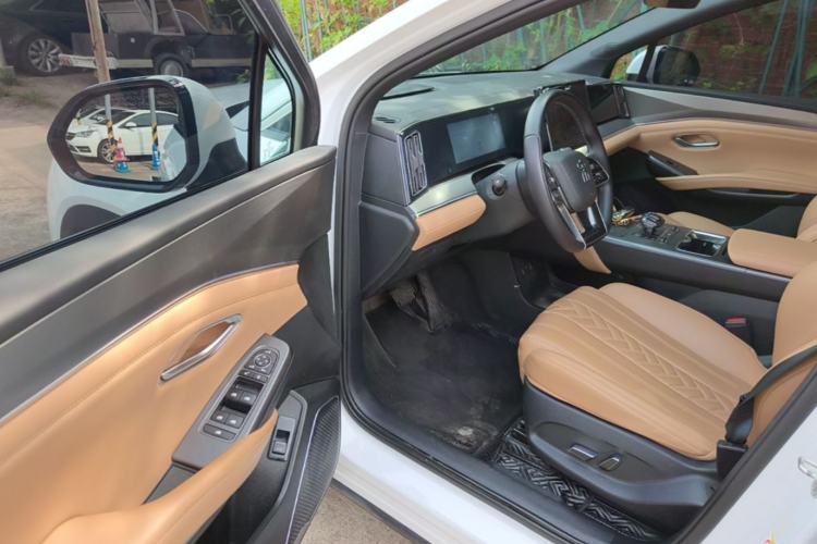 Used BYD Song L DM-i 2024 112 km Beyond Edition Driver Seat