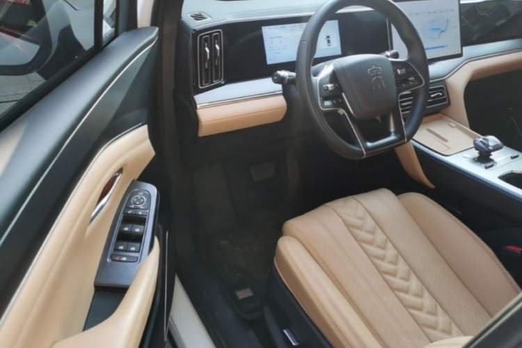 Used BYD Song L DM-i 2024 112 km Beyond Edition Driver Seat