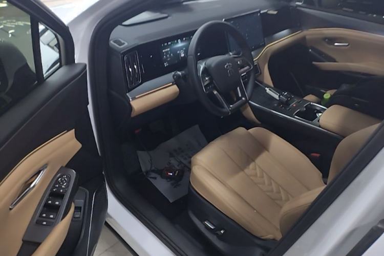 Used BYD Song L DM-i 2024 112 km Beyond Edition Driver Seat