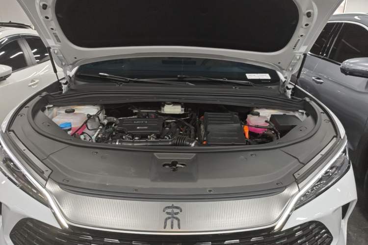 Used BYD Song L DM-i 2024 112 km Leading Edition Engine Bay