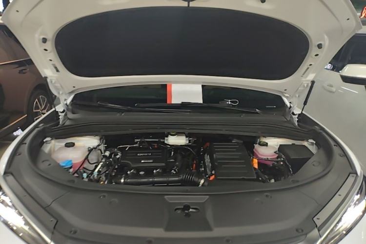 Used BYD Song L DM-i 2024 112 km Beyond Edition Engine Bay