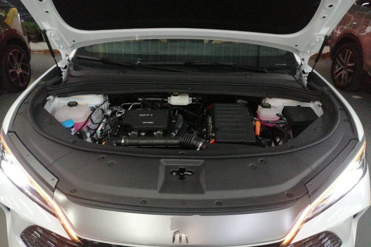 Used BYD Song L DM-i 2024 112 km Beyond Edition Engine Bay
