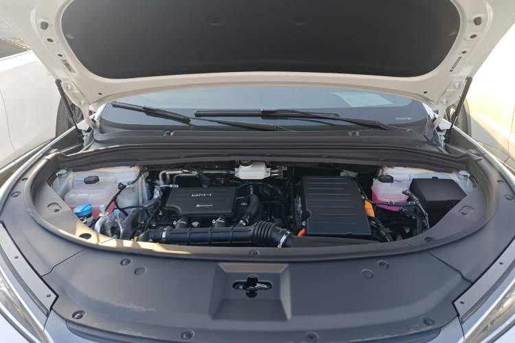 Used BYD Song L DM-i 2024 160km Beyond Edition Engine Bay