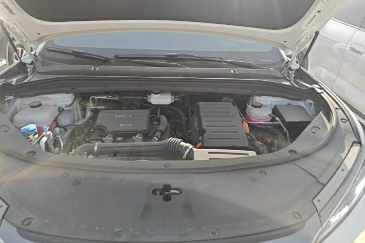 Used BYD Song L DM-i 2024 160km Beyond Edition Engine Bay