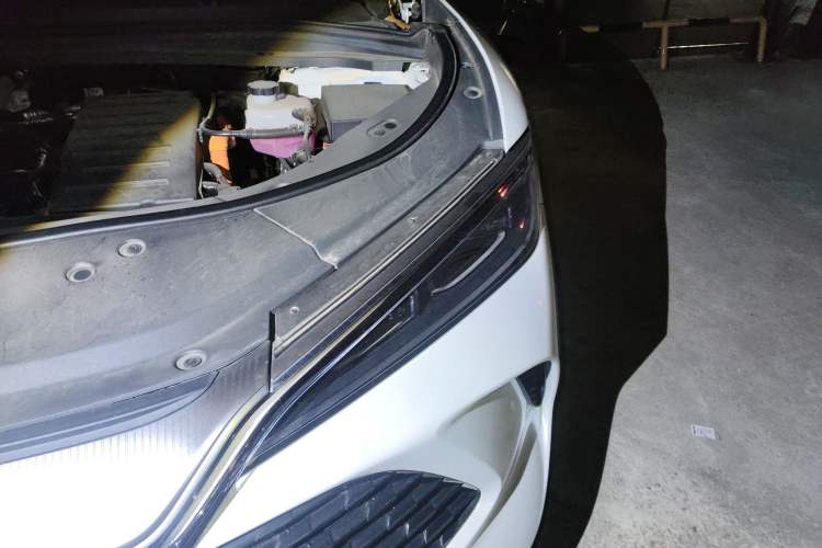 Used BYD Song L DM-i 2024 160km Beyond Edition Engine Bay Left