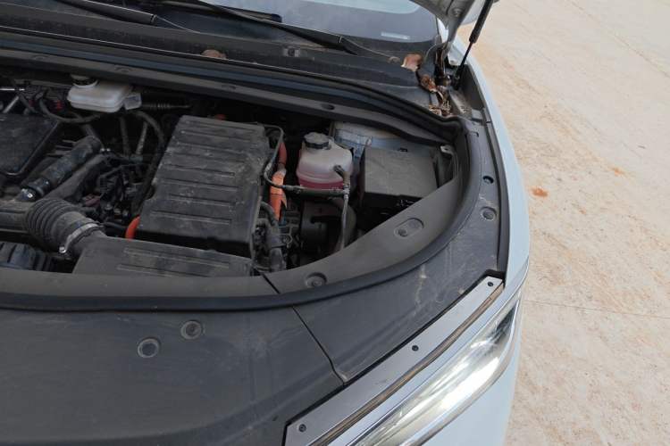 Used BYD Song L DM-i 2024 112 km Beyond Edition Engine Bay Left