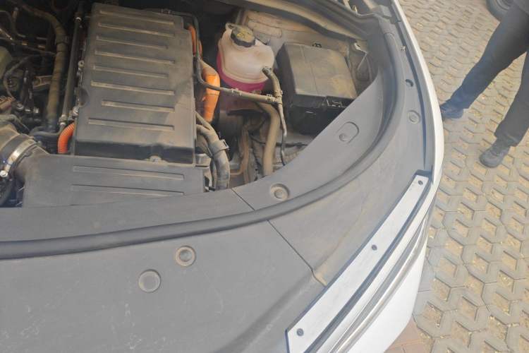 Used BYD Song L DM-i 2024 160 km Excellence Version Engine Bay Left
