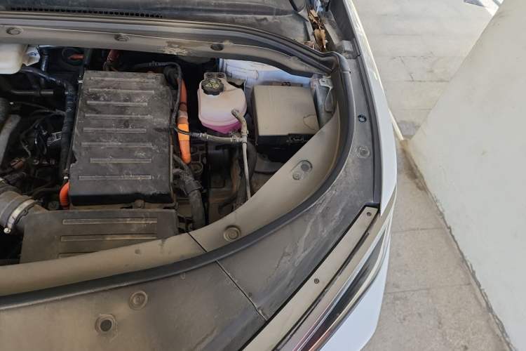 Used BYD Song L DM-i 2024 112 km Beyond Edition Engine Bay Left